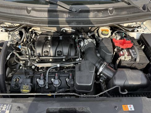 Used 2013 Ford Explorer XLT image 30