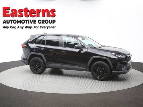 Used 2022 Toyota RAV4 LE AWD/4WD image 46
