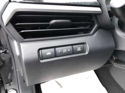 New 2025 Nissan Altima 2.5 SR w/ SR Premium Package image 18