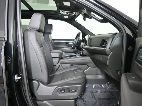 Used 2026 Chevrolet Tahoe RST w/ RST Capability Package AWD/4WD image 13
