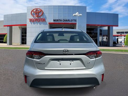 Used 2025 Toyota Corolla LE FWD image 6