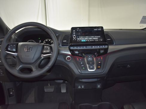 New 2026 Honda Odyssey Sport-L image 32