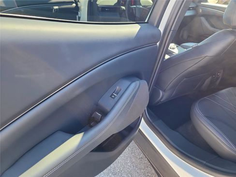 Certified 2024 Ford Mustang Mach-E Select w/ Comfort Package Lite image 16