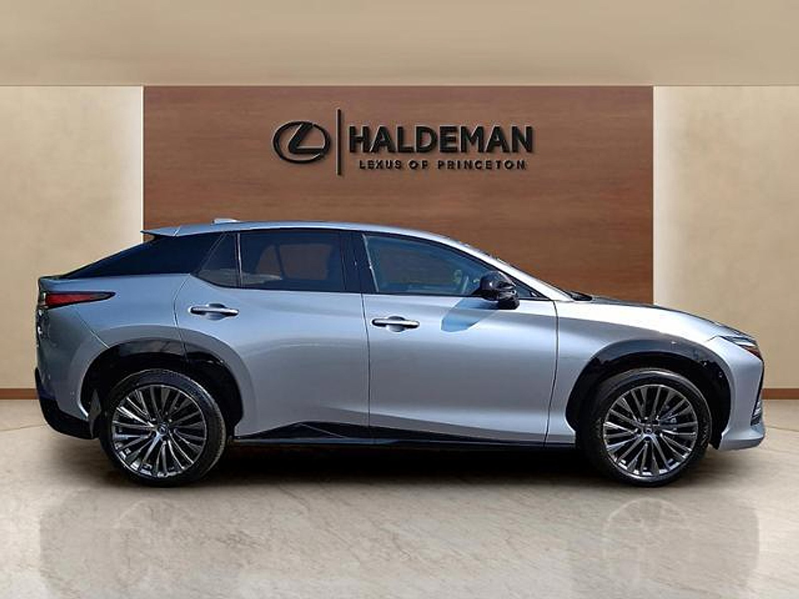 Certified 2023 Lexus RZ 450e Premium w/ Accessory Package (Z1) AWD/4WD image 7