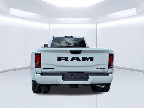 New 2026 RAM 3500 Big Horn AWD/4WD image 23