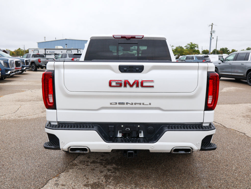 Used 2025 GMC Sierra 1500 Denali AWD/4WD image 4