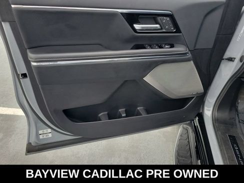 Used 2025 GMC Sierra EV Denali AWD/4WD image 18