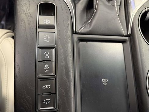 Used 2023 Lexus LX 600 4WD w/ Luxury Package image 24