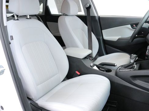 Used 2023 Hyundai Kona SEL image 28