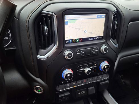 Used 2023 GMC Sierra 2500 AT4 w/ AT4 Preferred Package image 20