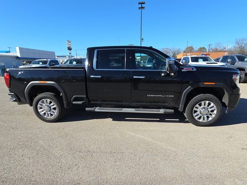 Used 2022 GMC Sierra 2500 Denali w/ Denali Ultimate Package image 11