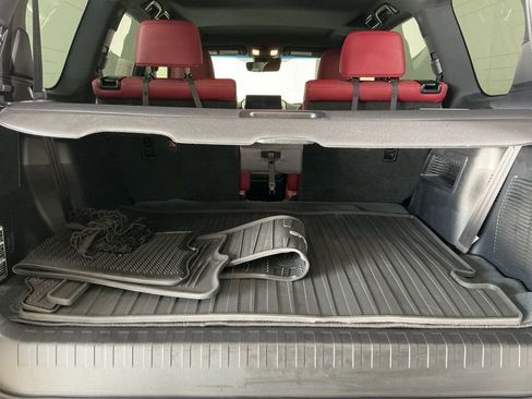 Used 2022 Lexus GX 460 Premium image 31