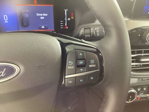 Used 2023 Ford Escape Active image 18