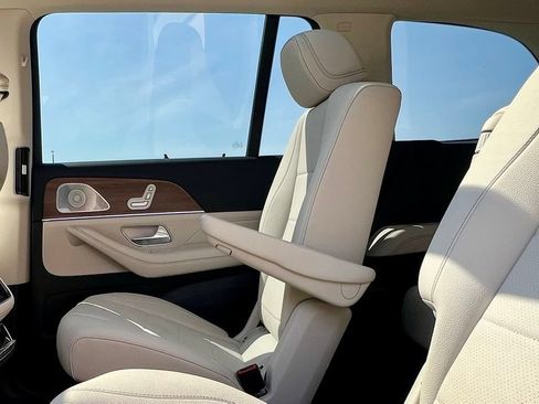 Certified 2026 Mercedes-Benz GLS 450 4MATIC image 12