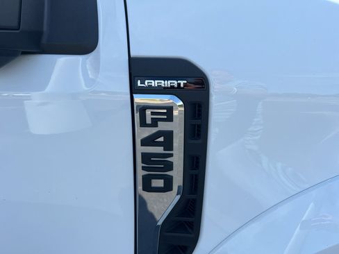 Used 2024 Ford F450 Lariat w/ Lariat Ultimate Package AWD/4WD image 13