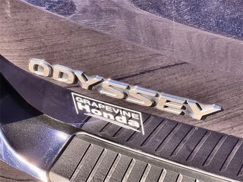 Used 2018 Honda Odyssey EX image 8