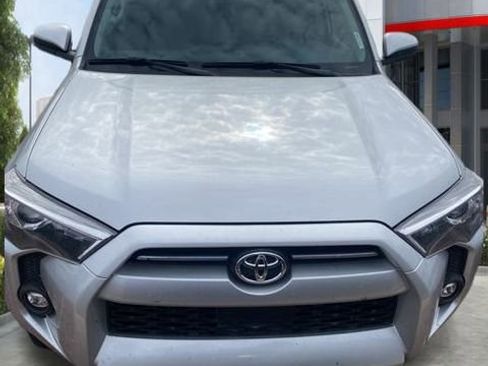 Used 2023 Toyota 4Runner SR5 image 5