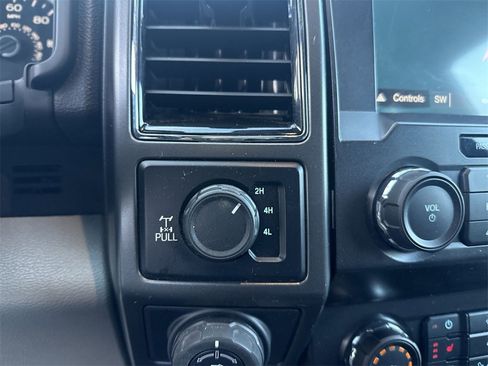 Used 2019 Ford F150 XLT w/ Equipment Group 302A Luxury image 28