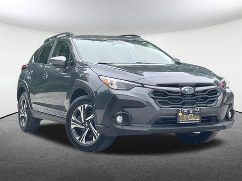 Used 2024 Subaru Crosstrek 2.0i Premium AWD/4WD image 2