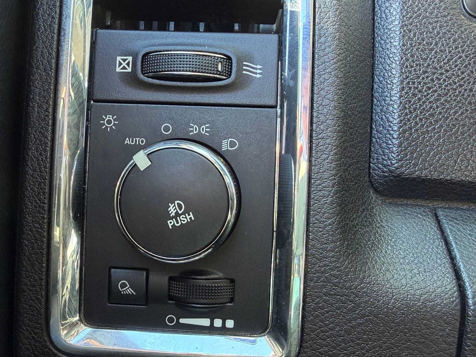 Used 2013 RAM 3500 Laramie w/ Cold Weather Group AWD/4WD image 15