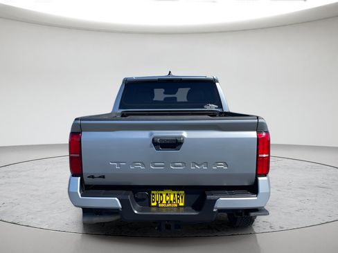 Certified 2024 Toyota Tacoma TRD Off-Road AWD/4WD image 4