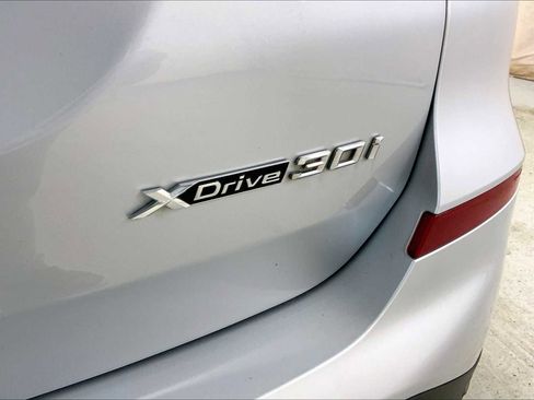 Used 2020 BMW X3 xDrive30i w/ Driving Assistance Package image 9