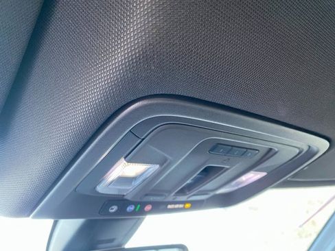 Used 2021 Chevrolet Silverado 1500 LTZ image 25