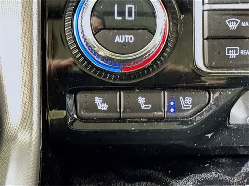 Used 2023 GMC Yukon XL Denali image 20