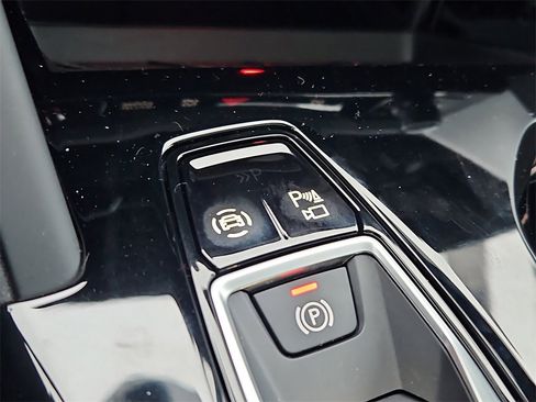 New 2025 Audi SQ5 Premium Plus image 11