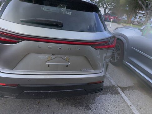 Used 2025 Lexus NX 250 FWD w/ Accessory Package (Z1) image 7