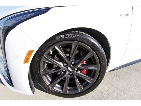 Certified 2026 Cadillac CT5 V image 31