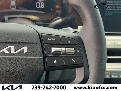 New 2026 Kia K4 FWD image 23