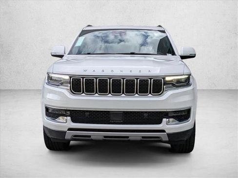Used 2022 Jeep Wagoneer Series II w/ Premium Group I image 2
