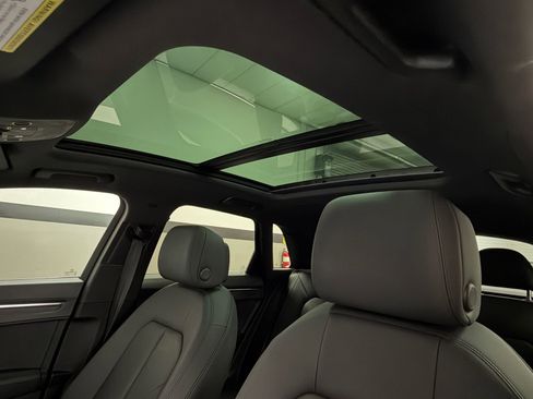 Used 2022 Audi Q3 2.0T Premium image 26