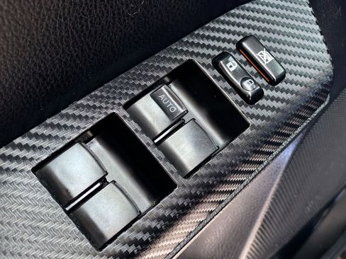 Used 2015 Toyota RAV4 XLE image 18