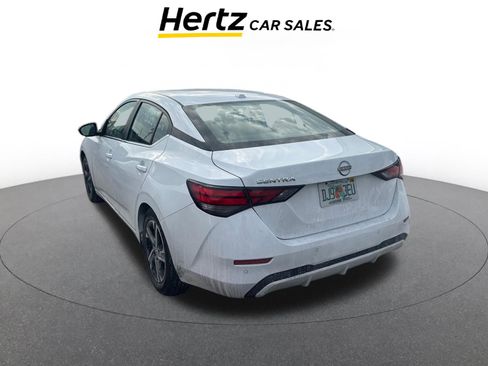 Used 2025 Nissan Sentra SV image 3