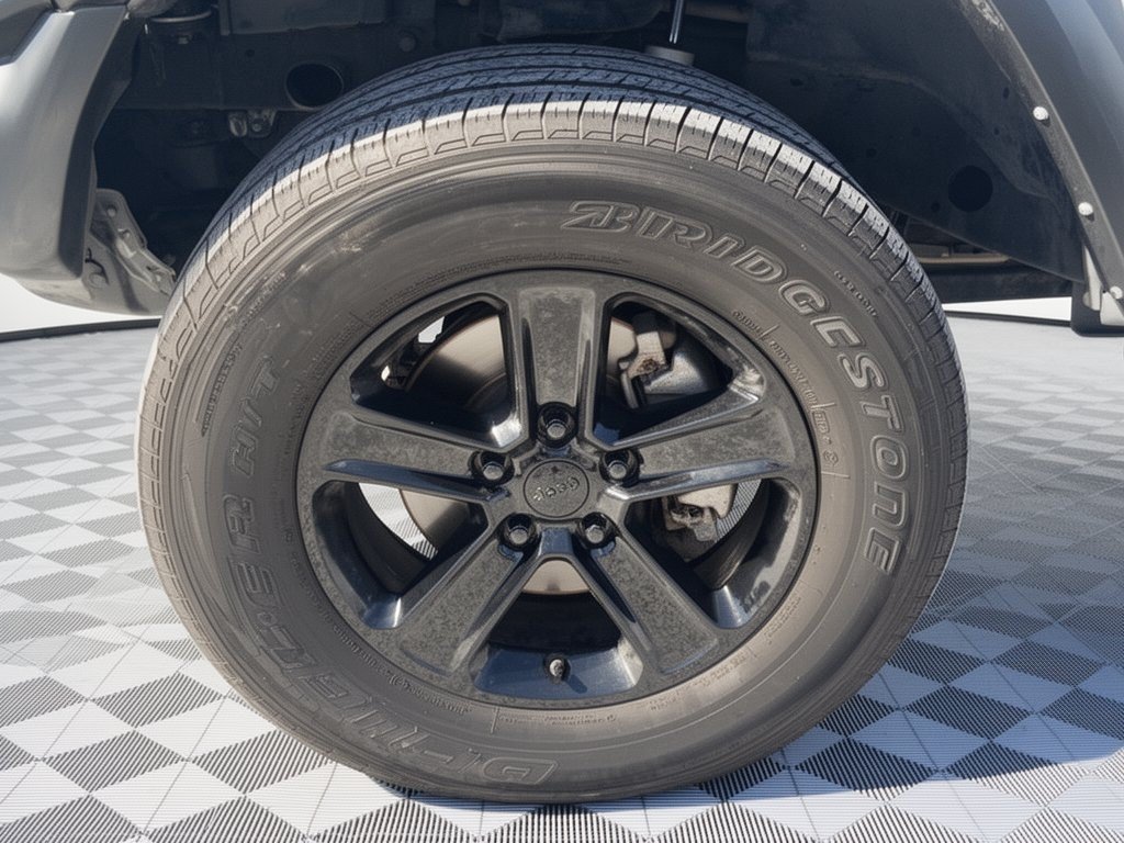 Used 2021 Jeep Wrangler Unlimited Sport AWD/4WD image 13