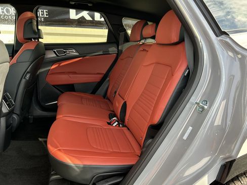 New 2026 Kia Sportage SX image 12