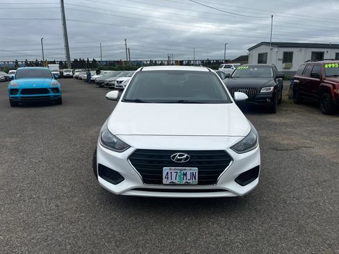 Used 2018 Hyundai Accent SE FWD image 8