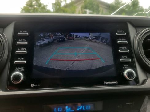 Used 2023 Toyota Tacoma SR AWD/4WD image 27