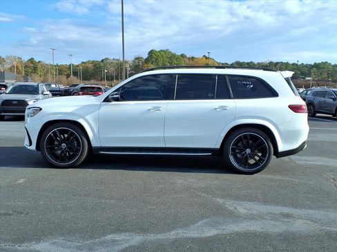 Used 2025 Mercedes-Benz GLS 580 GLS 580 4MATIC image 16