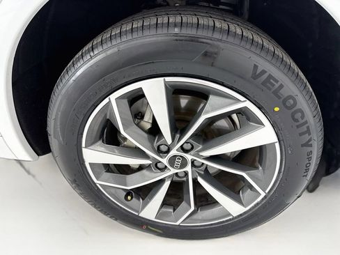 Used 2022 Audi Q5 2.0T Premium Plus w/ Premium Plus Package AWD/4WD image 31