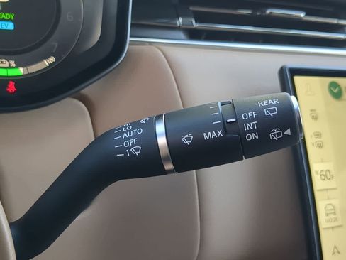 New 2026 Land Rover Range Rover SE image 28