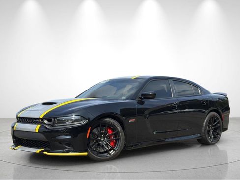 Used 2022 Dodge Charger Scat Pack w/ Dynamics Package RWD image 1