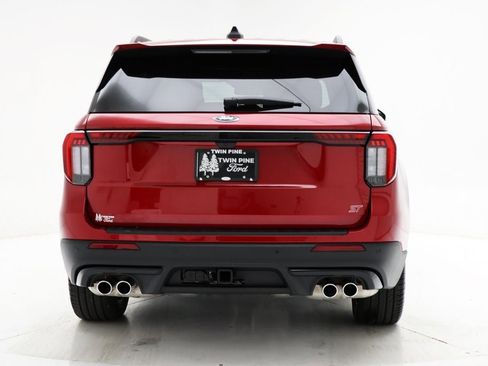 Used 2025 Ford Explorer ST image 9