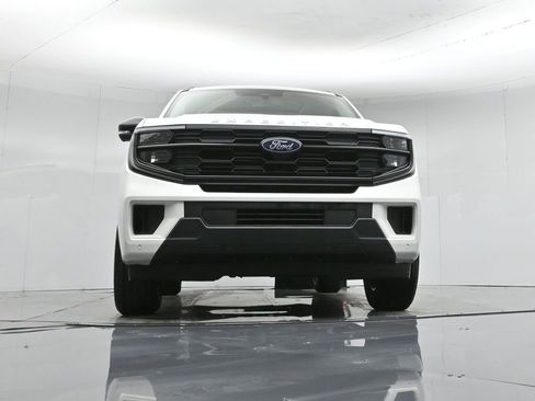 New 2026 Ford Expedition Active image 46