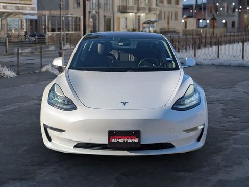 Used 2018 Tesla Model 3 Long Range AWD/4WD image 2
