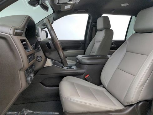 Used 2022 Chevrolet Tahoe Z71 w/ Z71 Off-Road Package image 26