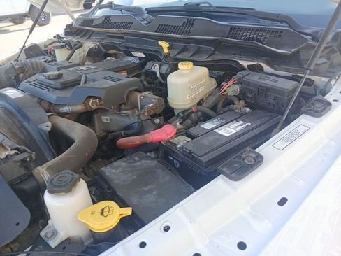 Used 2016 RAM 5500 Tradesman w/ Power Accessory Group image 19