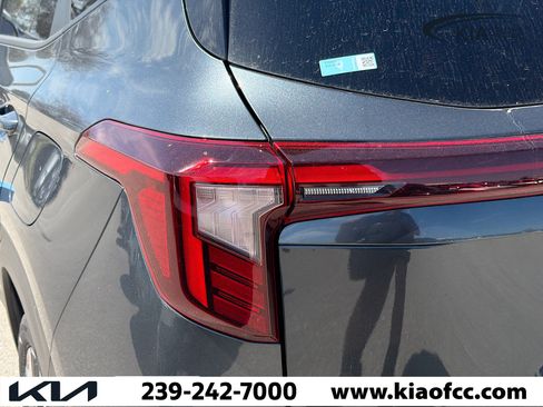 New 2026 Kia Seltos S image 10